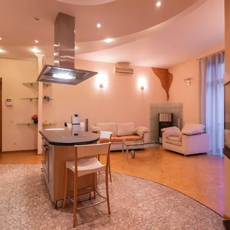Apartament 3-кімнатні, метро хрещатик Kijów